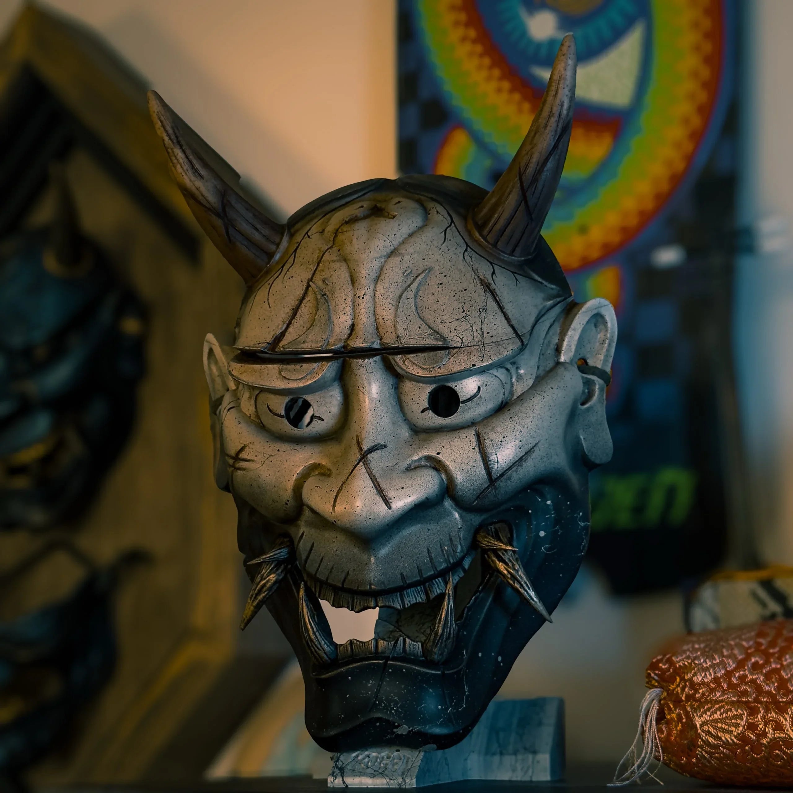 masque oni japonais traditionnel artisanal kogei