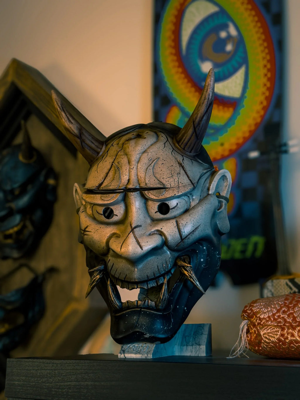 masque hannya japonais traditionnel artisanal kogei