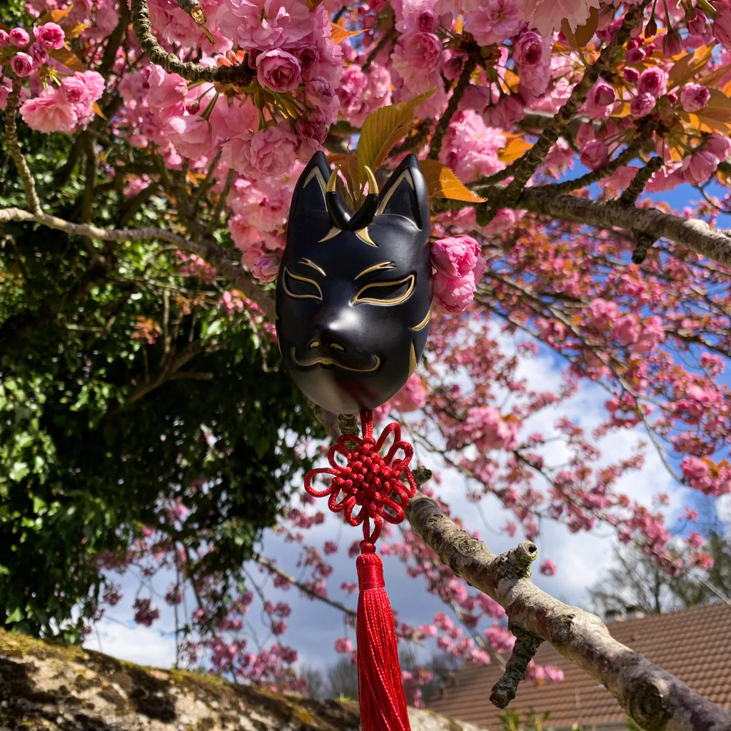masque kitsune japonais artisanal noir
