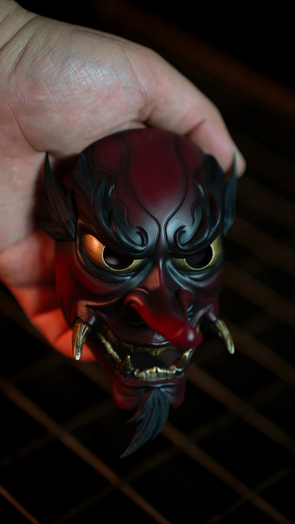 masque tengu japonais artisanal rouge
