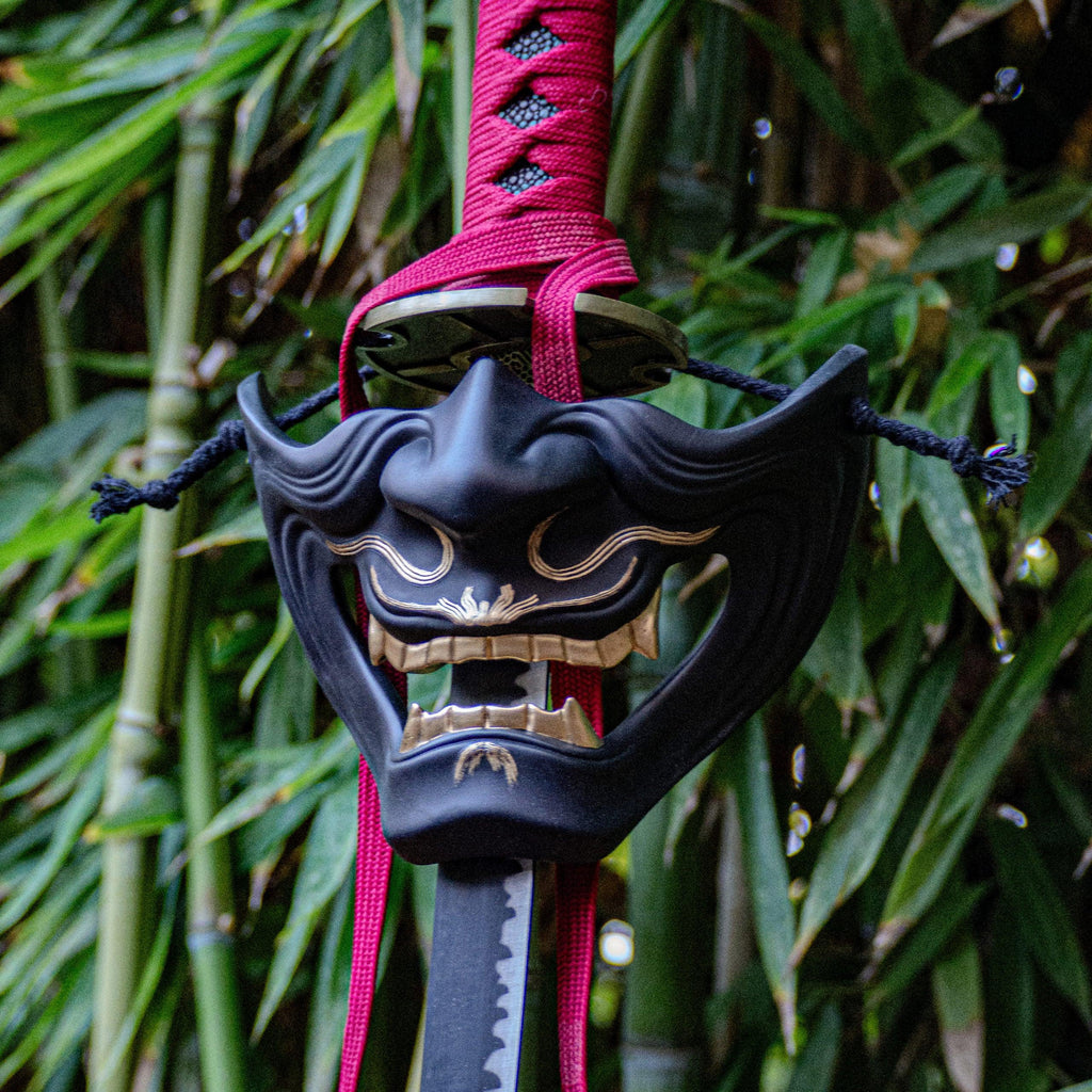 masque menpo japonais sekigahara noir et or
