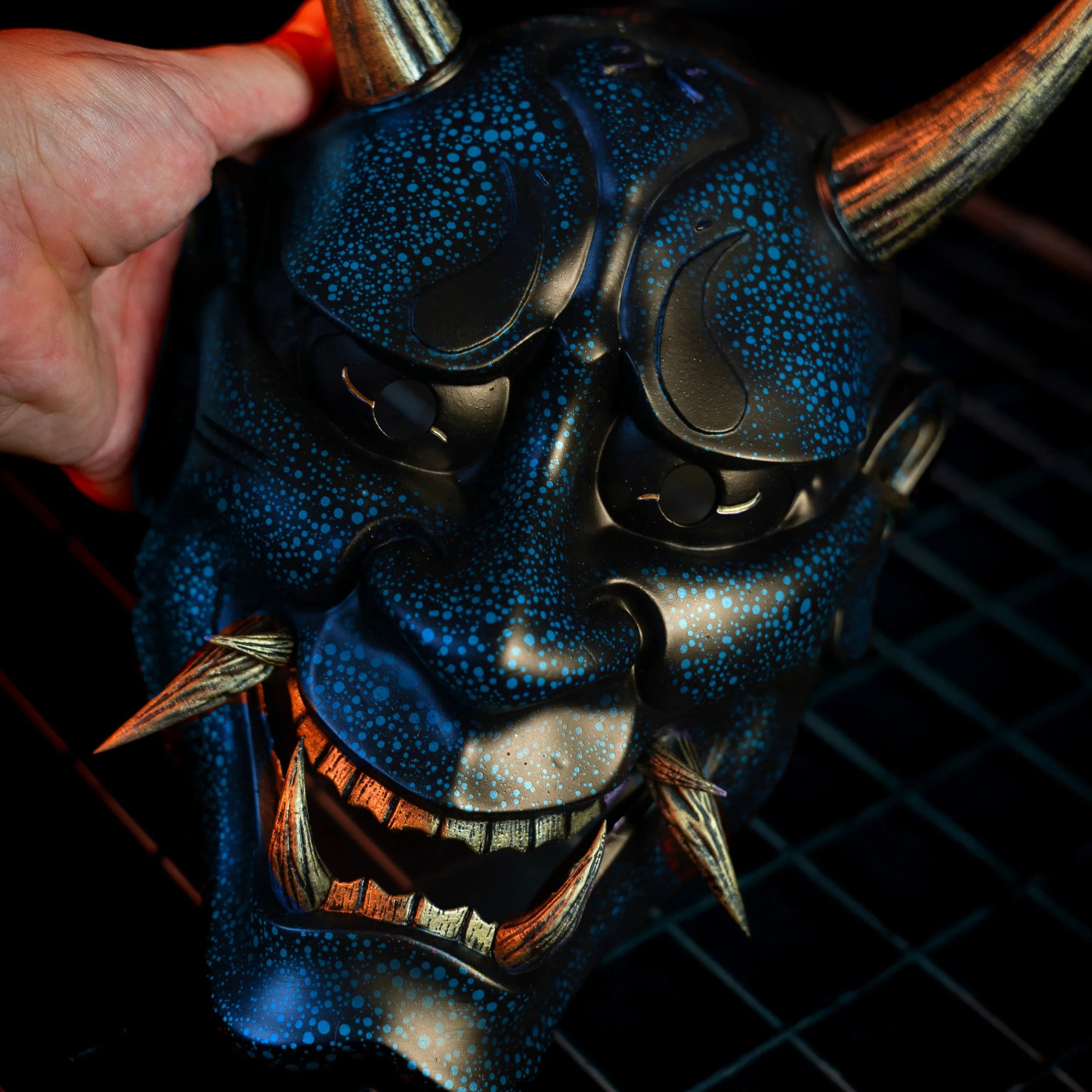 masque oni japonais bleu artisanal kogei