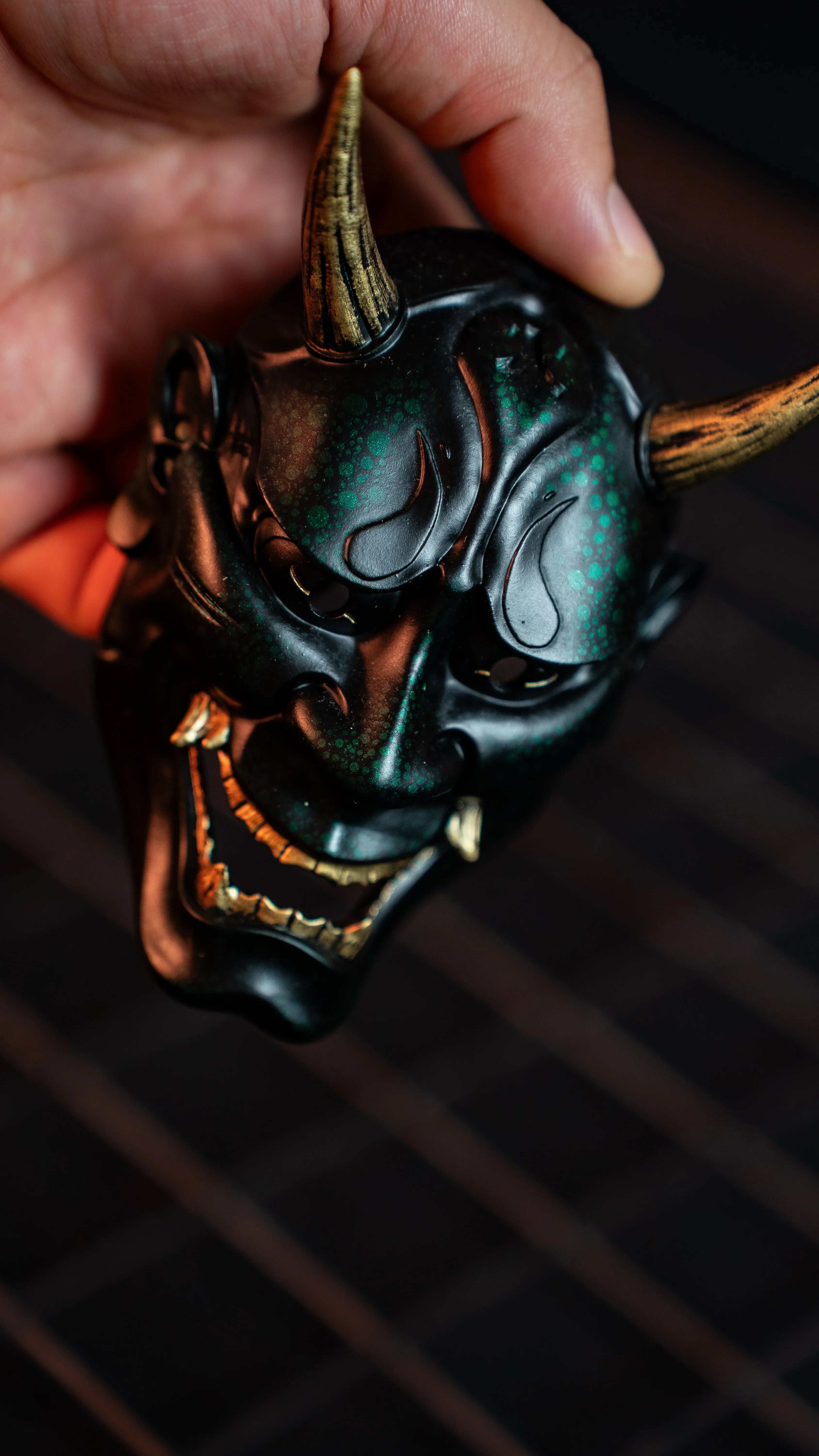 masque oni japonais vert artisanal kogei